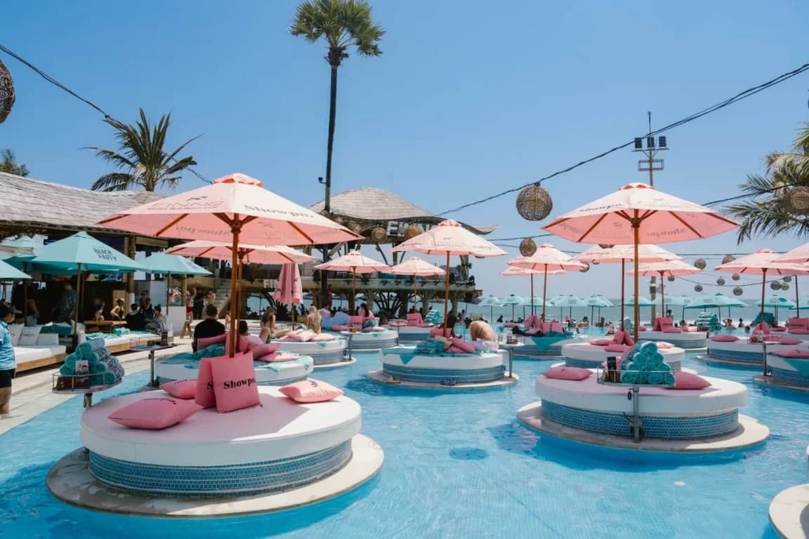 FINNS Beach Club