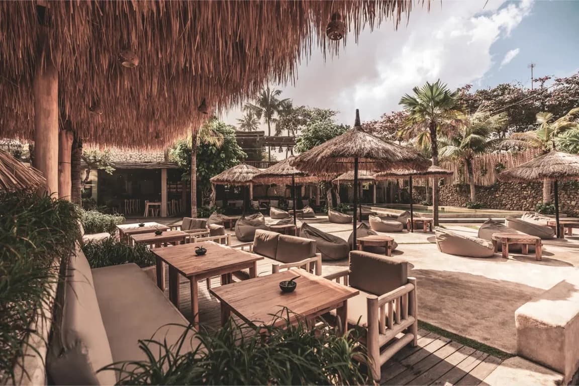 Mano Beach House