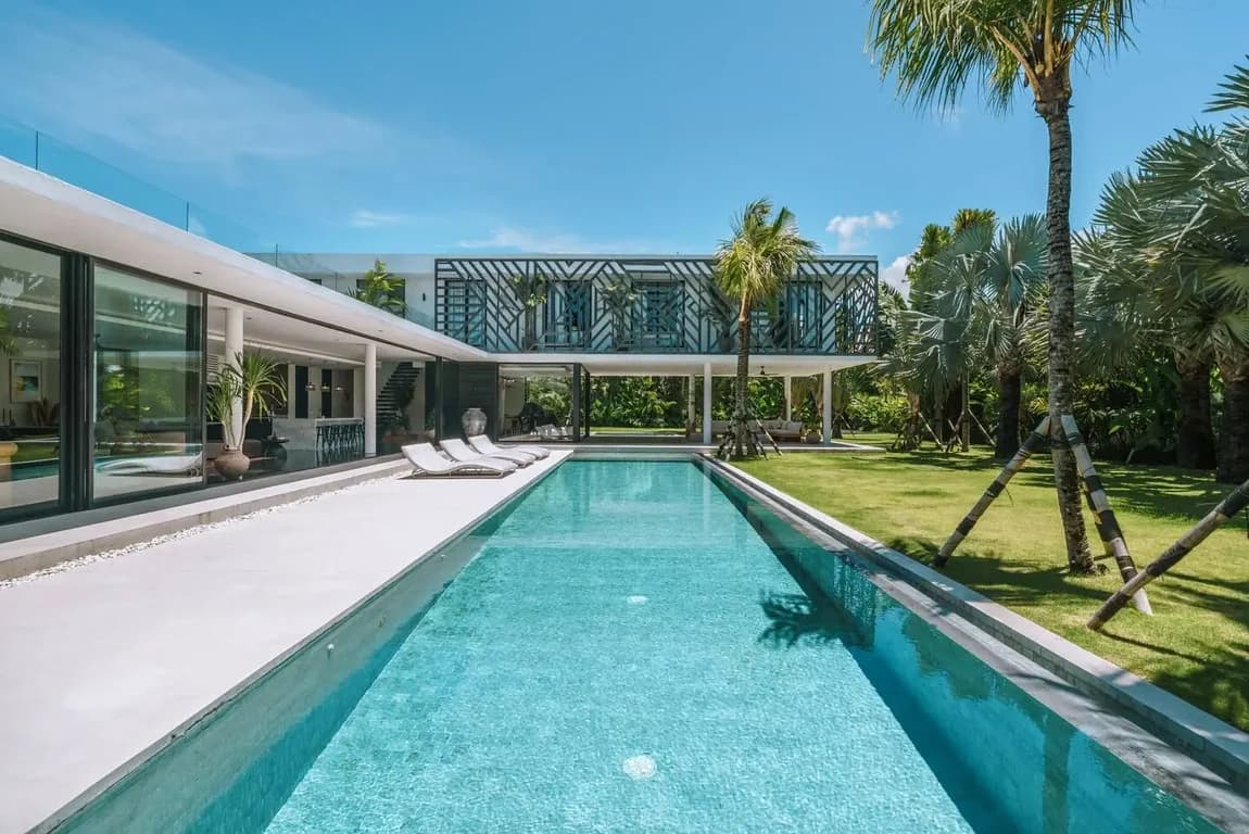 BullHouse Villa