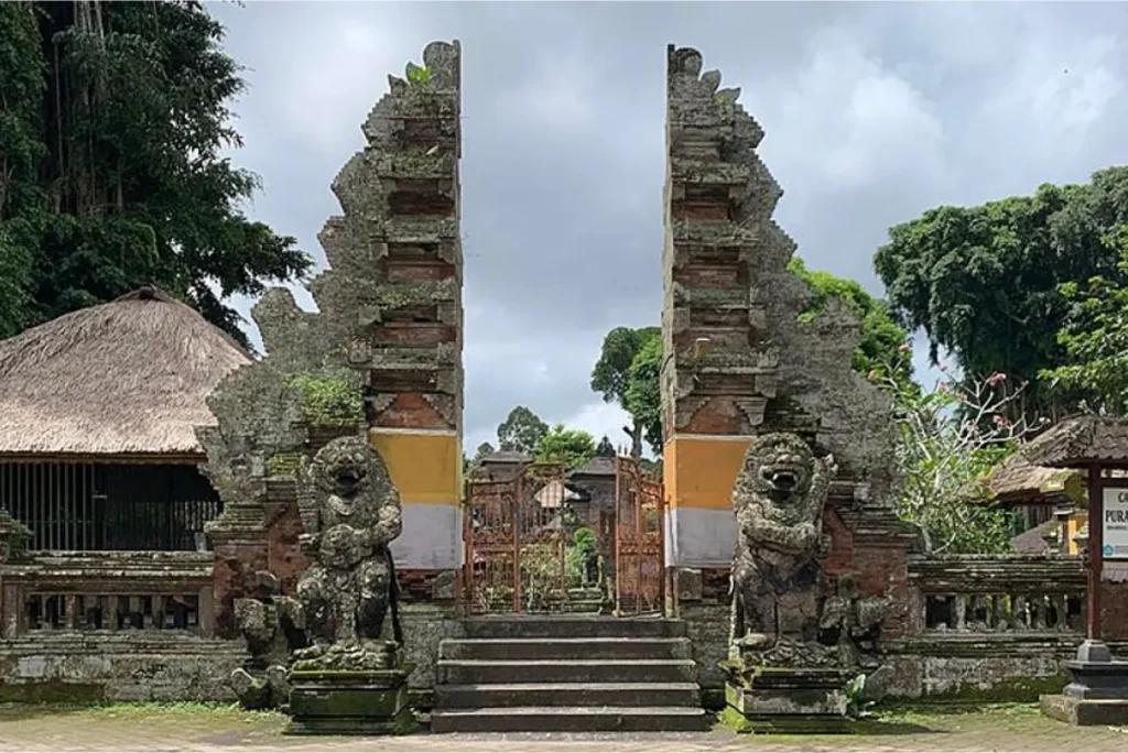 Pura Samuan Tiga at Bedulu District