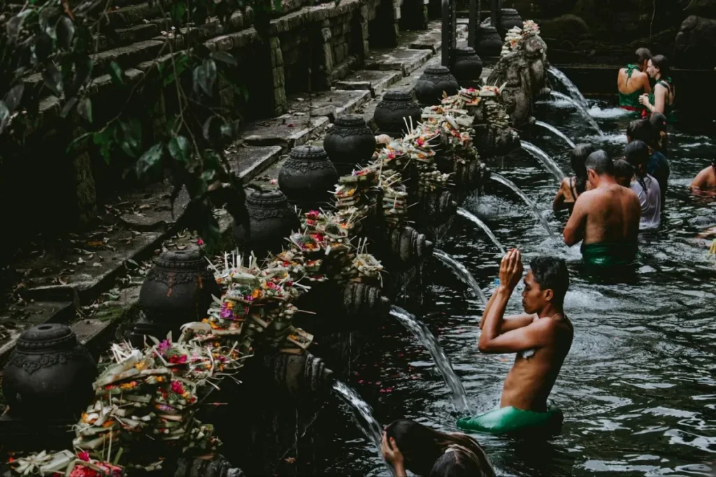 people melukat in tirta empul temple