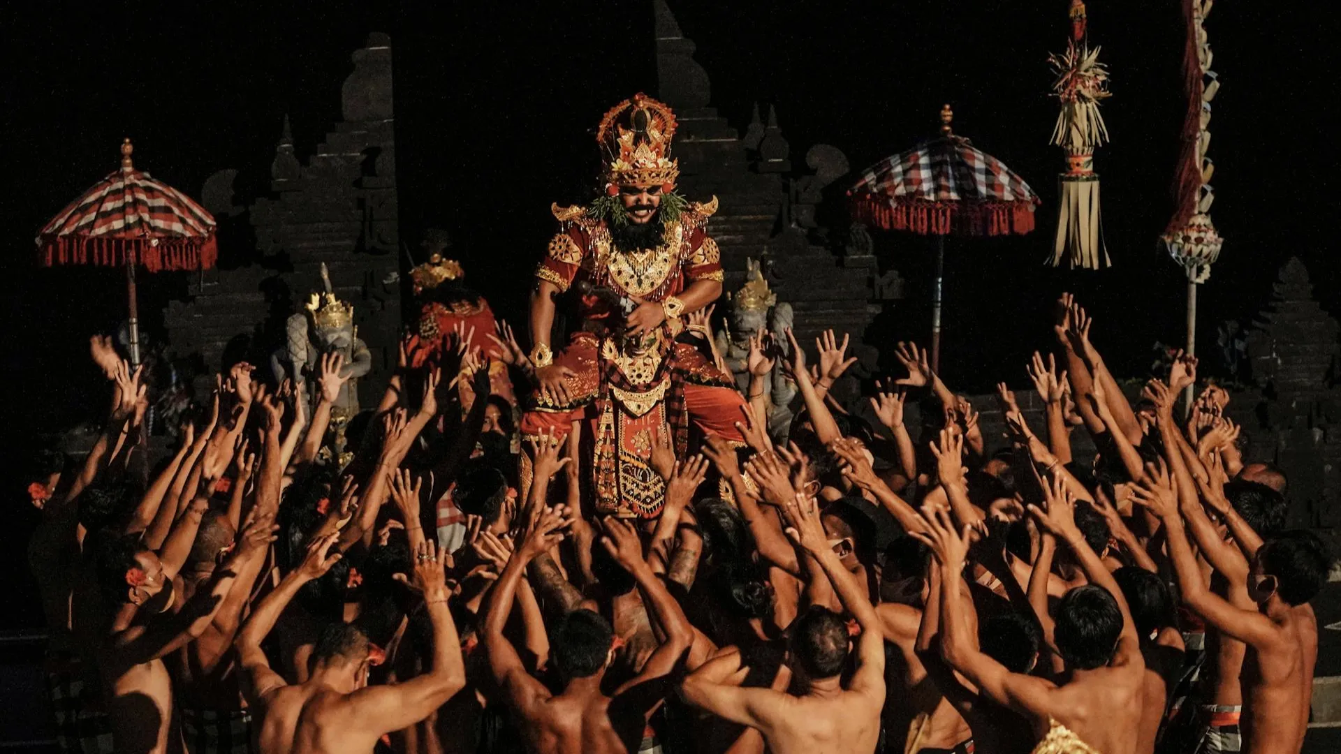 kecak dance at uluwatu temple